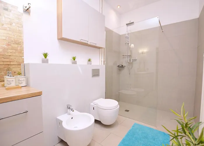 Victus Apartamenty, *